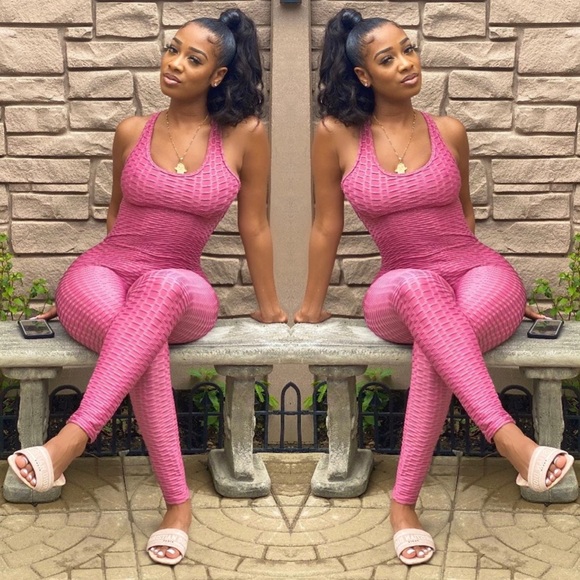 - Athletic YOGA Jumpsuit - Picture 2 of 3